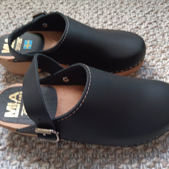 MIA Classic Clog in Black Leather (US 8.5/EU 39) - Picture 3 of 5
